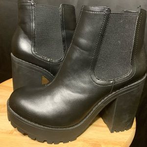 Ankle boots
